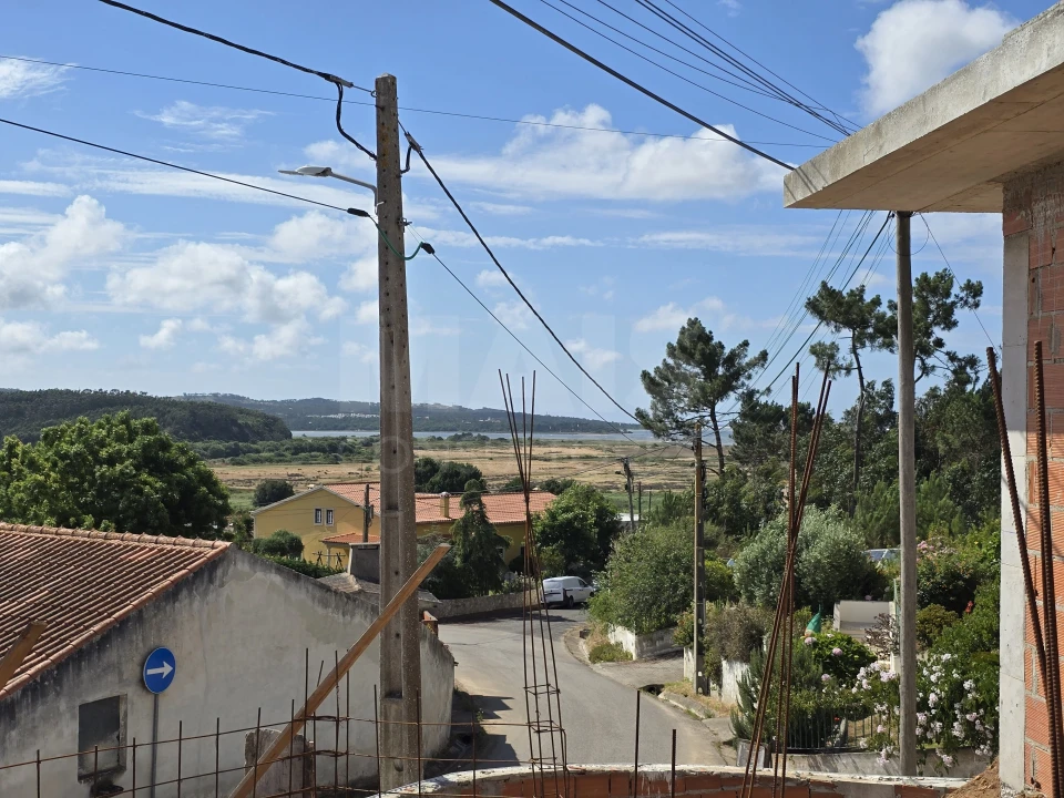 Moradia T3 para Venda em Santa Maria, São Pedro e Sobral da Lagoa Foto 9