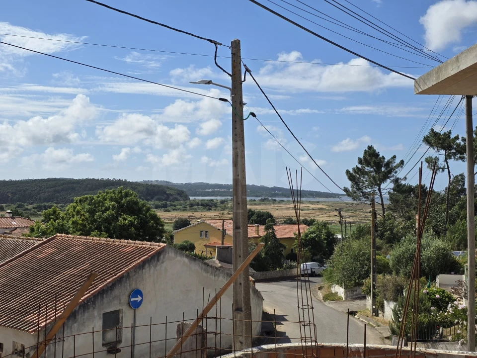 Moradia T3 para Venda em Santa Maria, São Pedro e Sobral da Lagoa Foto 8