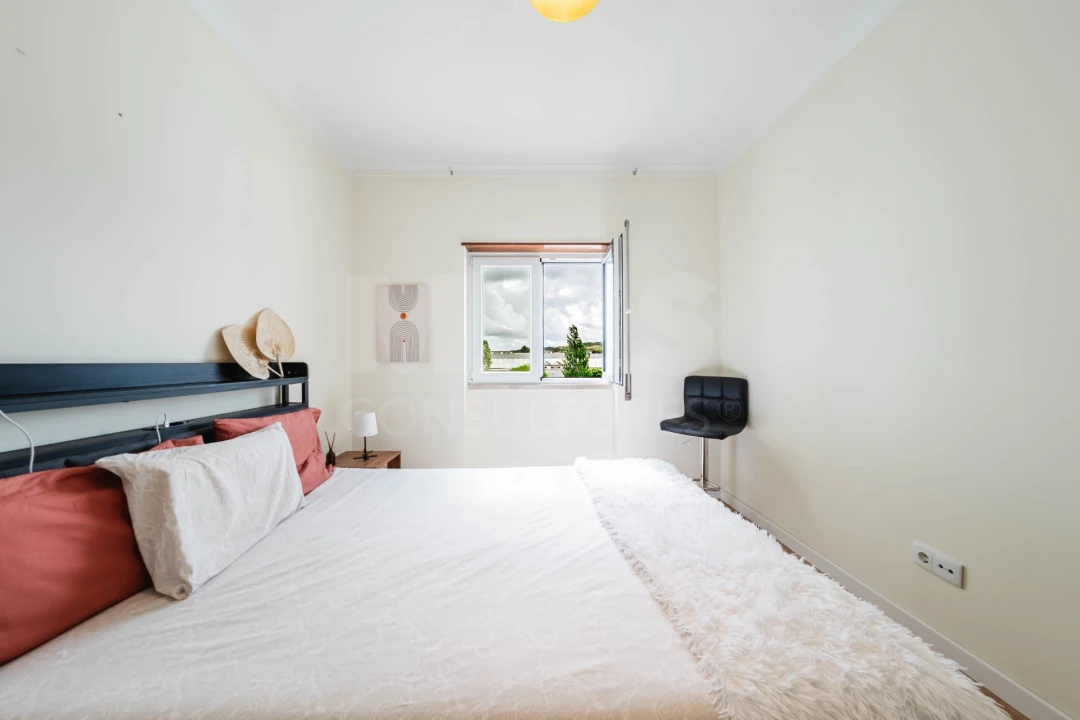 Apartamento T3 para Venda em Lourinhã e Atalaia Foto 12