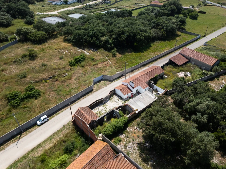 Moradia T2 para Venda em Turquel Foto 9