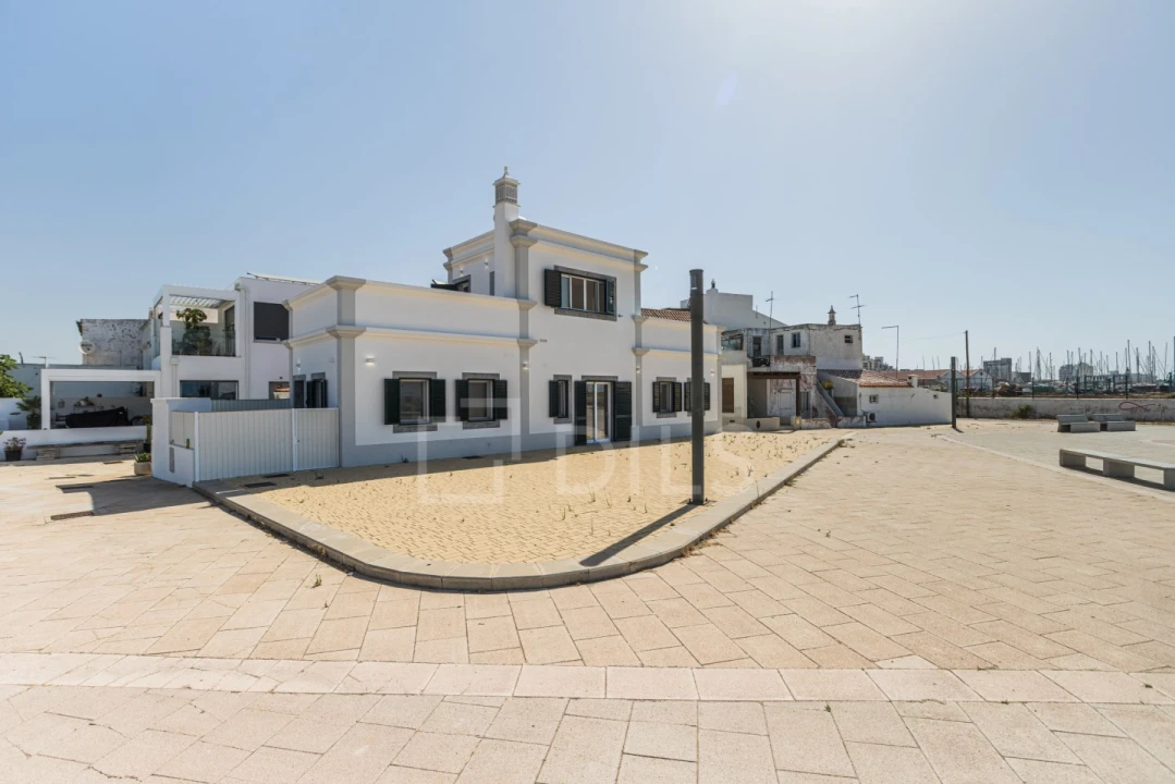 Moradia T2 para Venda em Faro (Sé e São Pedro) Foto 21