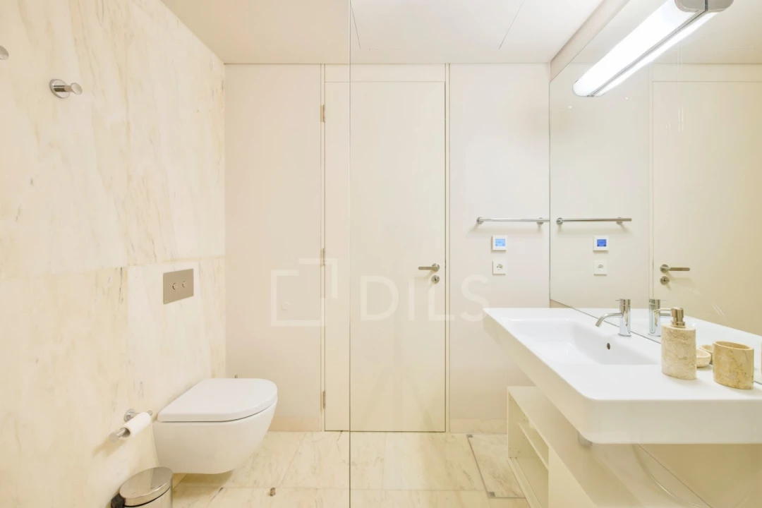 Apartamento T2 para Venda em Santo António Foto 20