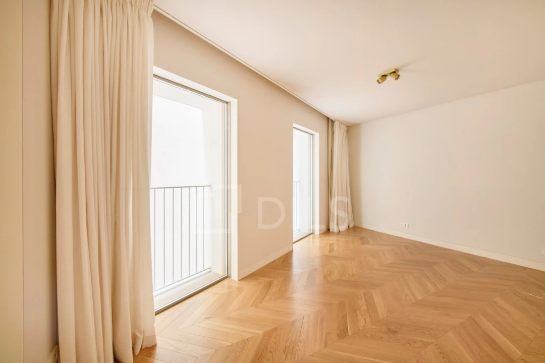 Apartamento T2 para Venda em Santo António Foto 25