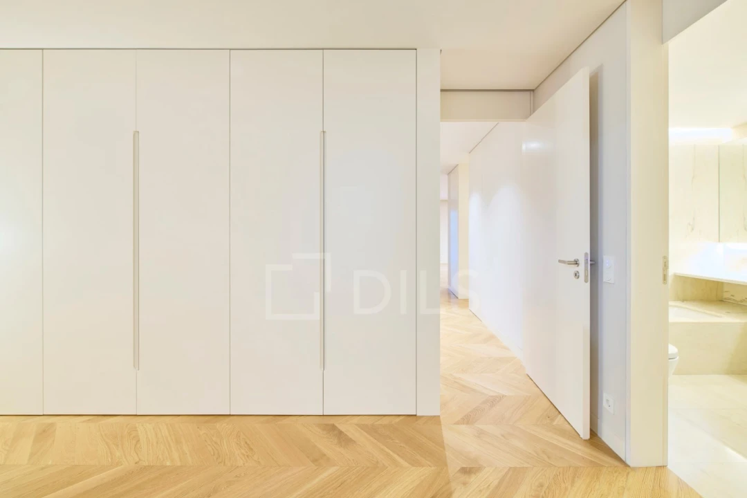 Apartamento T2 para Venda em Santo António Foto 29