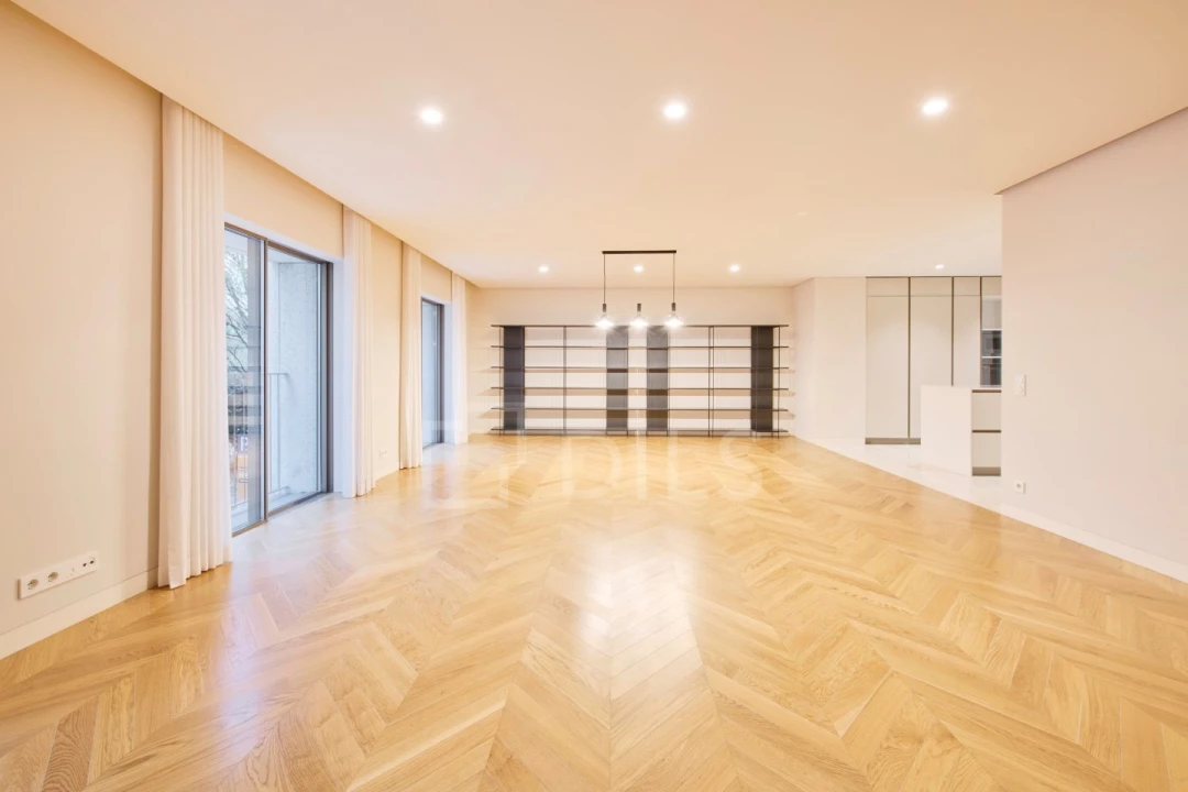 Apartamento T2 para Venda em Santo António Foto 11