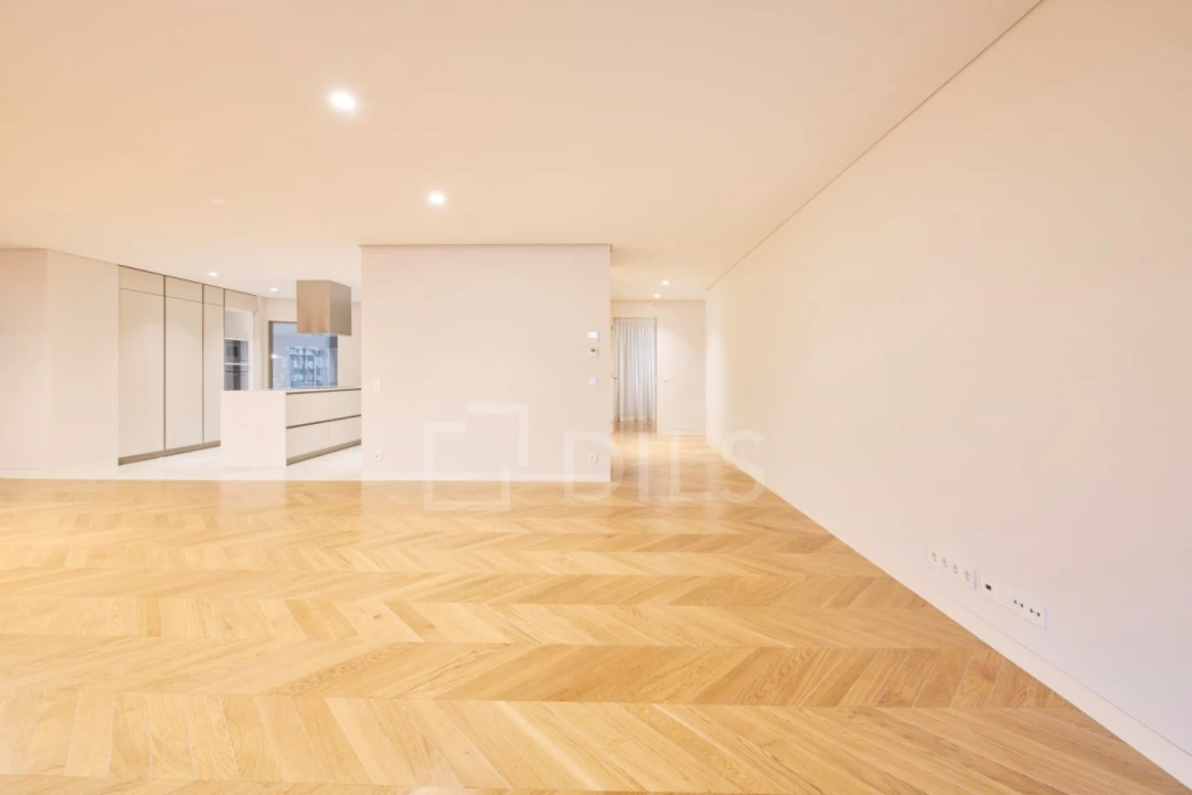 Apartamento T2 para Venda em Santo António Foto 13