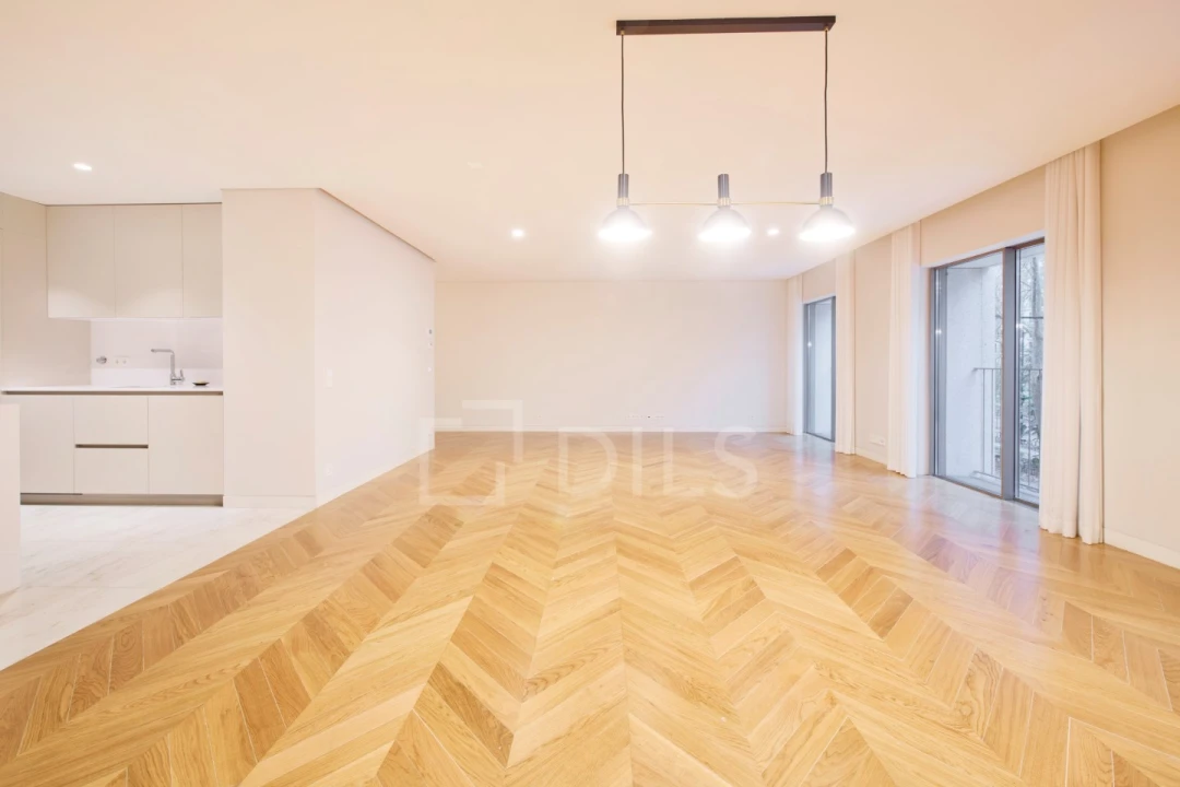 Apartamento T2 para Venda em Santo António Foto 14