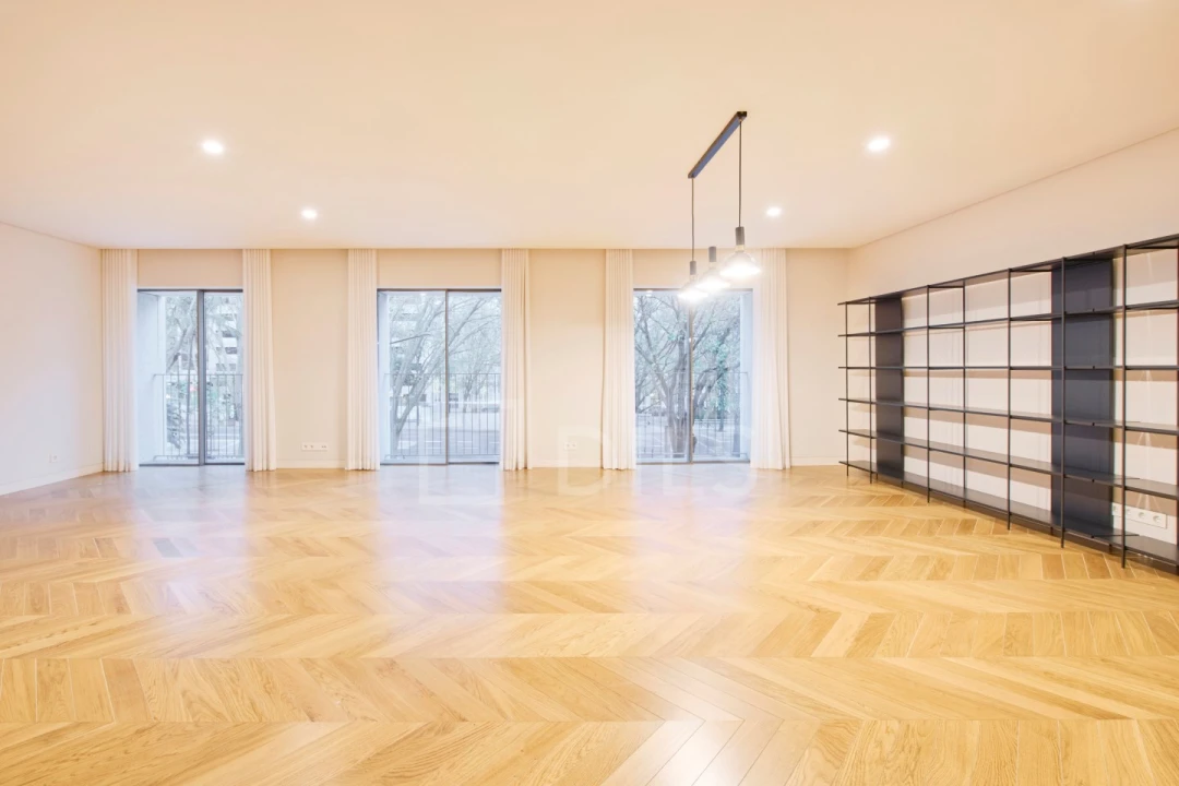 Apartamento T2 para Venda em Santo António Foto 4