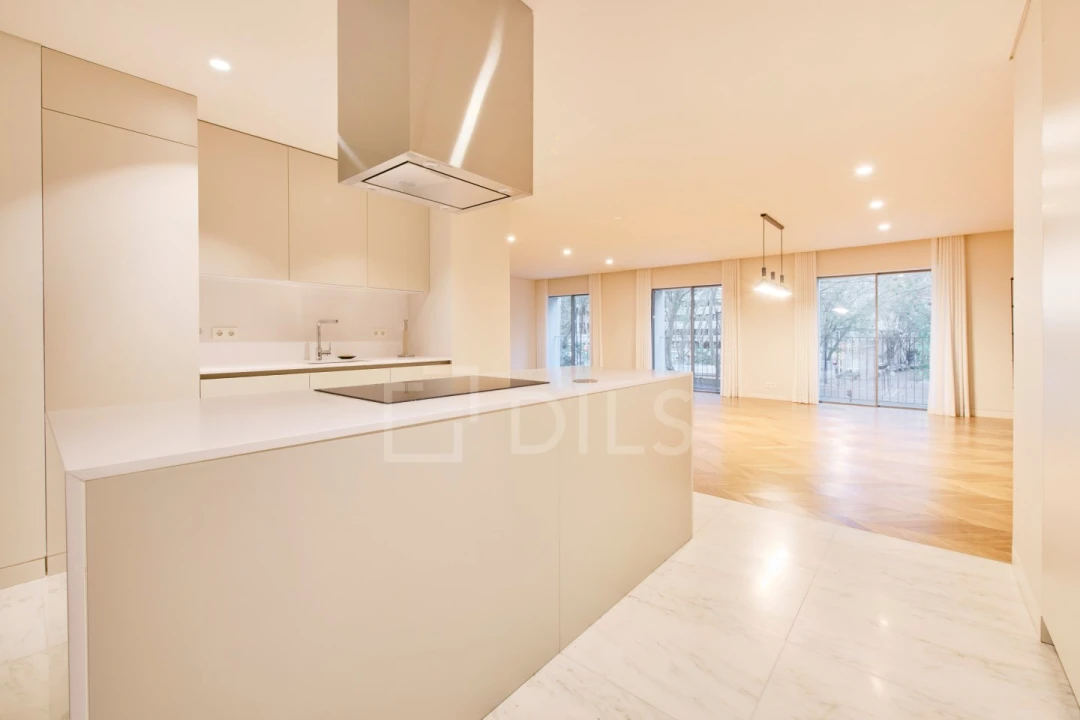 Apartamento T2 para Venda em Santo António Foto 16