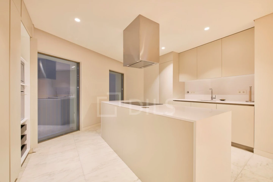 Apartamento T2 para Venda em Santo António Foto 34