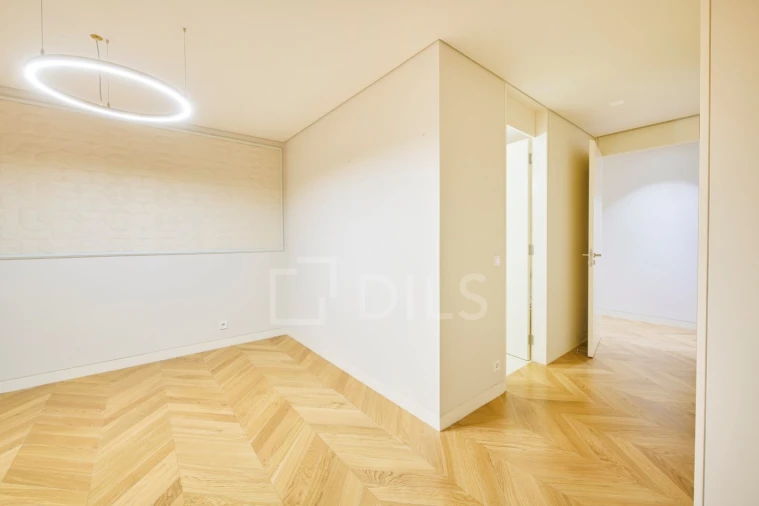 Apartamento T2 para Venda em Santo António Foto 26