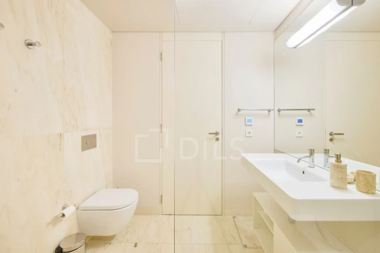 Apartamento T2 para Venda em Santo António Foto 20