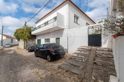 Moradia T3 para Venda em Alverca do Ribatejo e Sobralinho