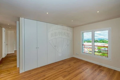 Apartamento T3 para Venda em Carnide