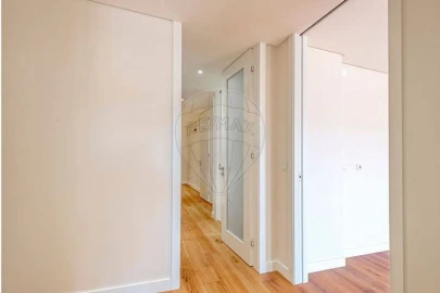 Apartamento T3 para Venda em Carnide