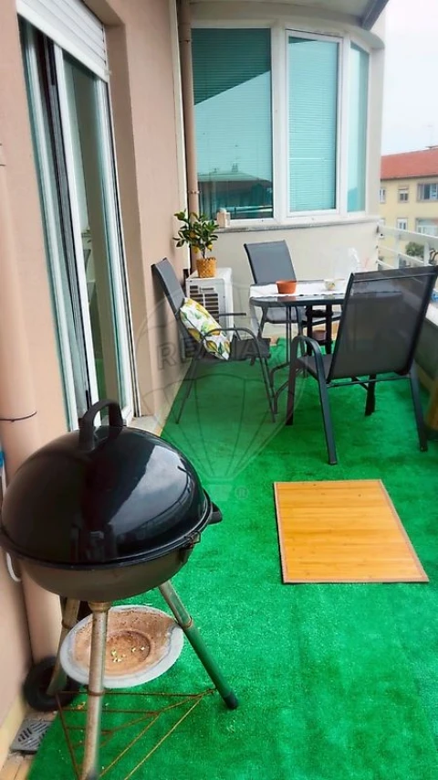 Apartamento T2 para Venda em O. Azeméis, Riba-Ul, Ul, Macinhata Seixa, Madail
