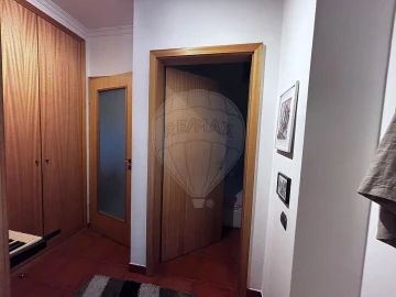 Apartamento T2 para Venda em O. Azeméis, Riba-Ul, Ul, Macinhata Seixa, Madail