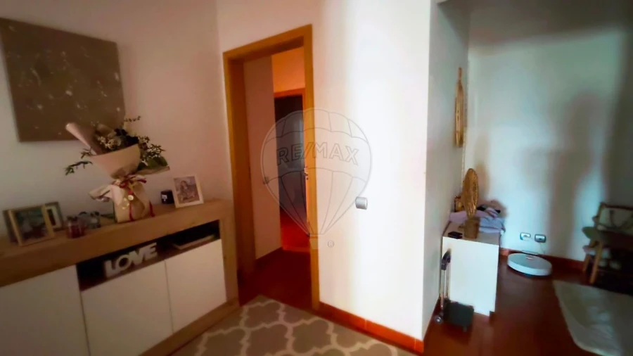 Apartamento T2 para Venda em O. Azeméis, Riba-Ul, Ul, Macinhata Seixa, Madail Foto 5