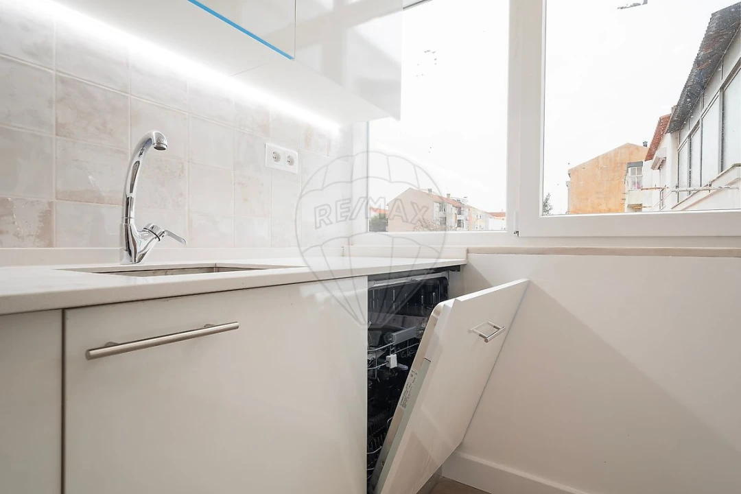 Apartamento T2 para Venda em Alto do Seixalinho, Santo André e Verderena Foto 15