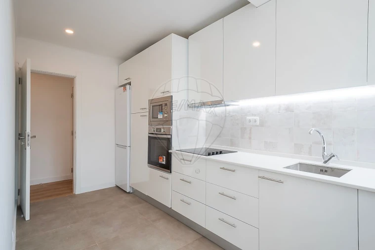 Apartamento T2 para Venda em Alto do Seixalinho, Santo André e Verderena Foto 2