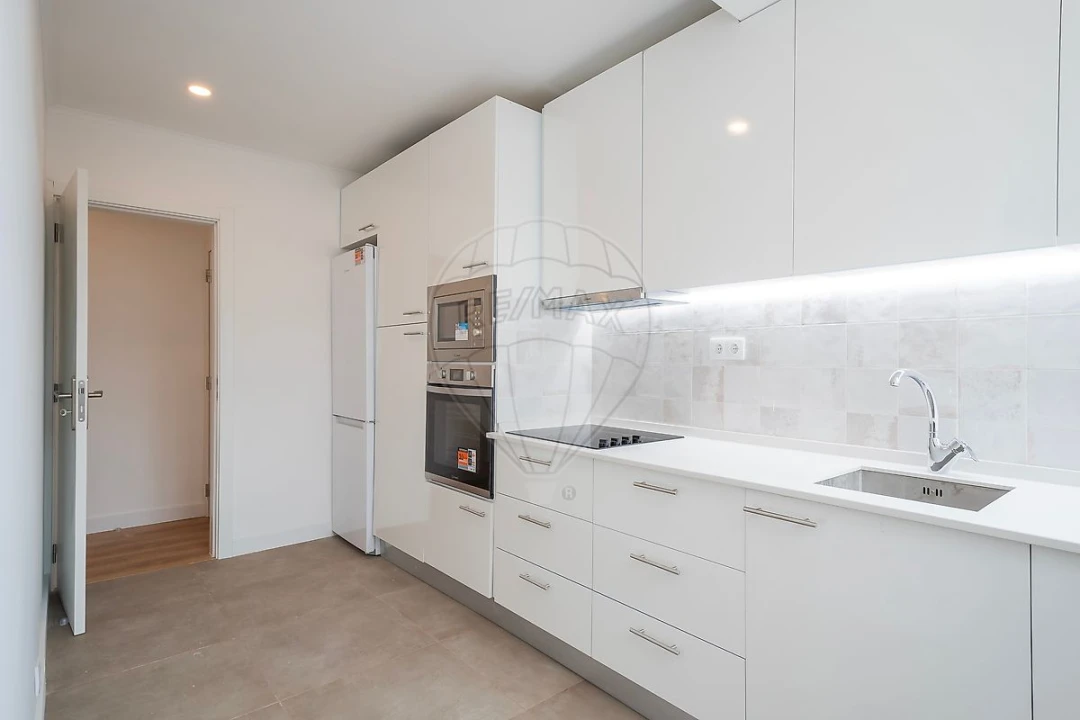 Apartamento T2 para Venda em Alto do Seixalinho, Santo André e Verderena Foto 2