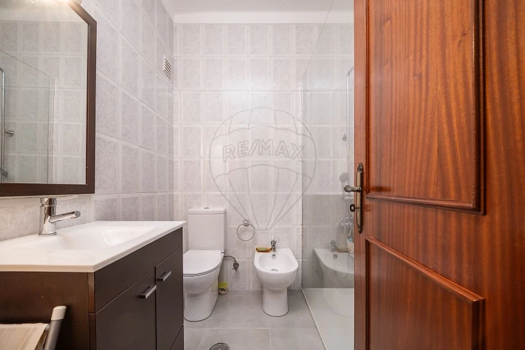 Apartamento T3 para Venda em Abraveses Foto 17