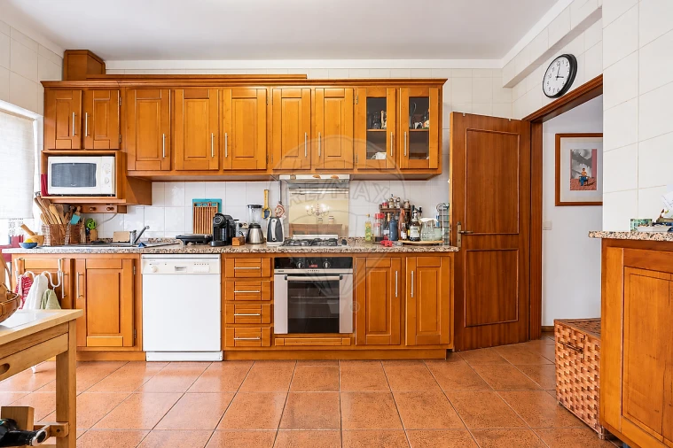 Apartamento T3 para Venda em Abraveses Foto 3