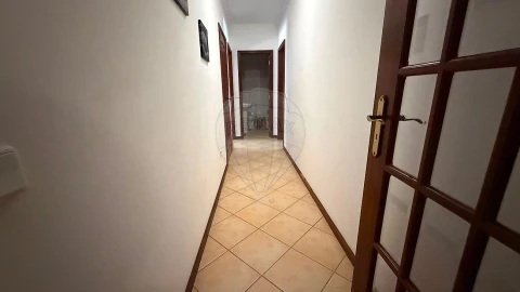 Apartamento T2 para Venda em Esgueira