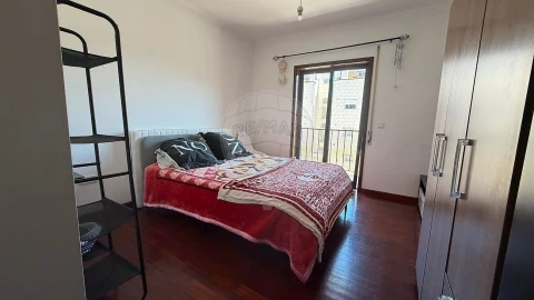 Apartamento T2 para Venda em Esgueira