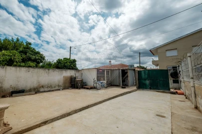 Moradia T3 para Venda em Azambuja