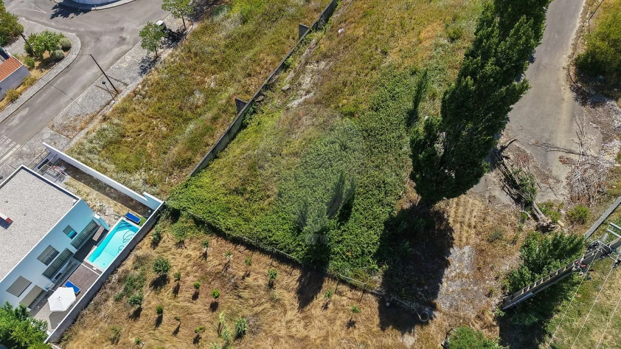 Terreno para Venda em Carvoeira e Carmões Foto 9