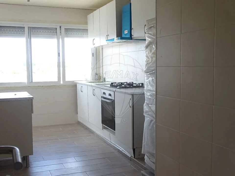 Apartamento T3 para Arrendamento em Almeirim Foto 3