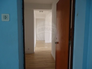 Apartamento T3 para Arrendamento em Almeirim
