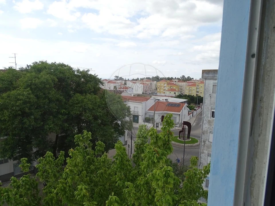 Apartamento T3 para Arrendamento em Almeirim Foto 12
