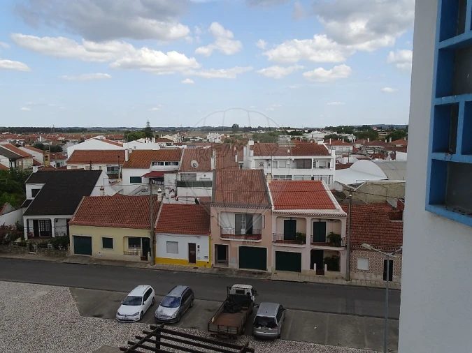 Apartamento T3 para Arrendamento em Almeirim Foto 11