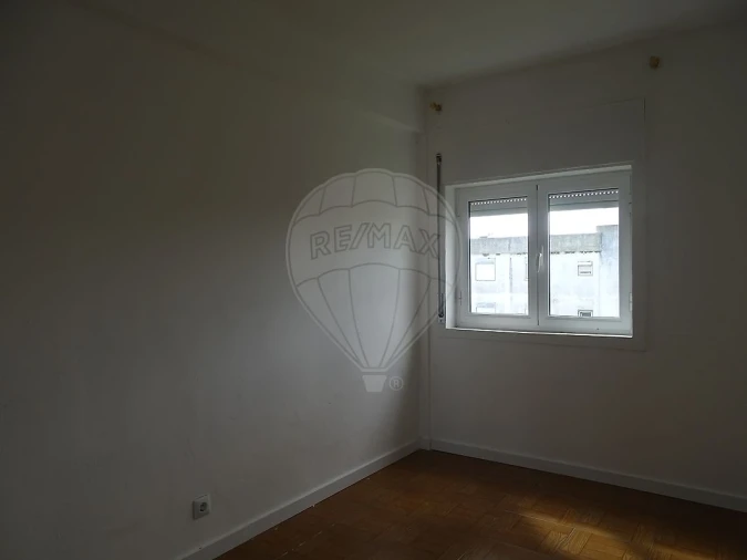 Apartamento T3 para Arrendamento em Almeirim Foto 17