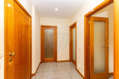 Apartamento T2 para Venda em São Felix da Marinha