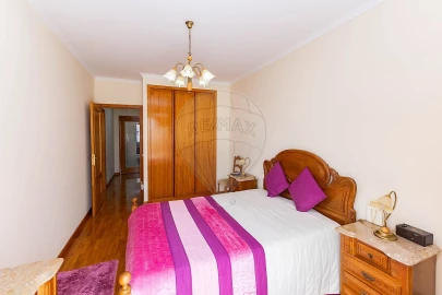Apartamento T2 para Venda em São Felix da Marinha