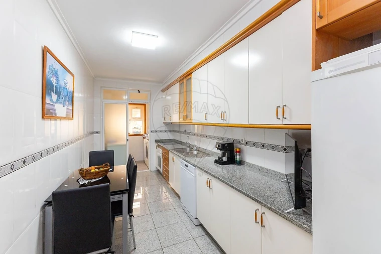 Apartamento T2 para Venda em São Felix da Marinha Foto 11