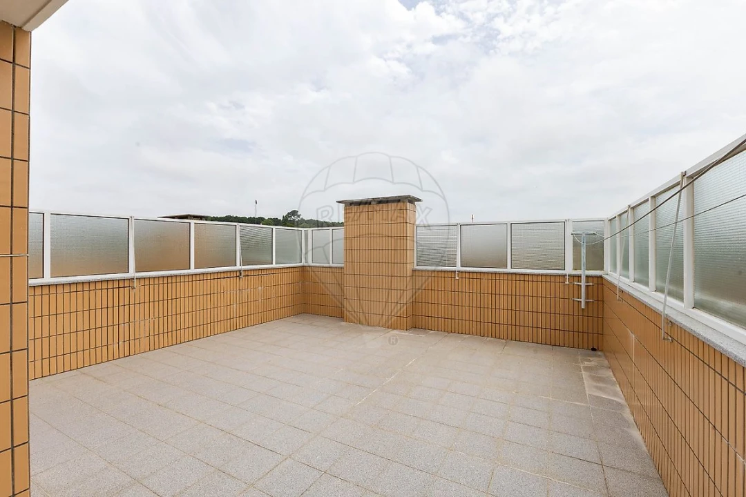 Apartamento T2 para Venda em São Felix da Marinha Foto 22