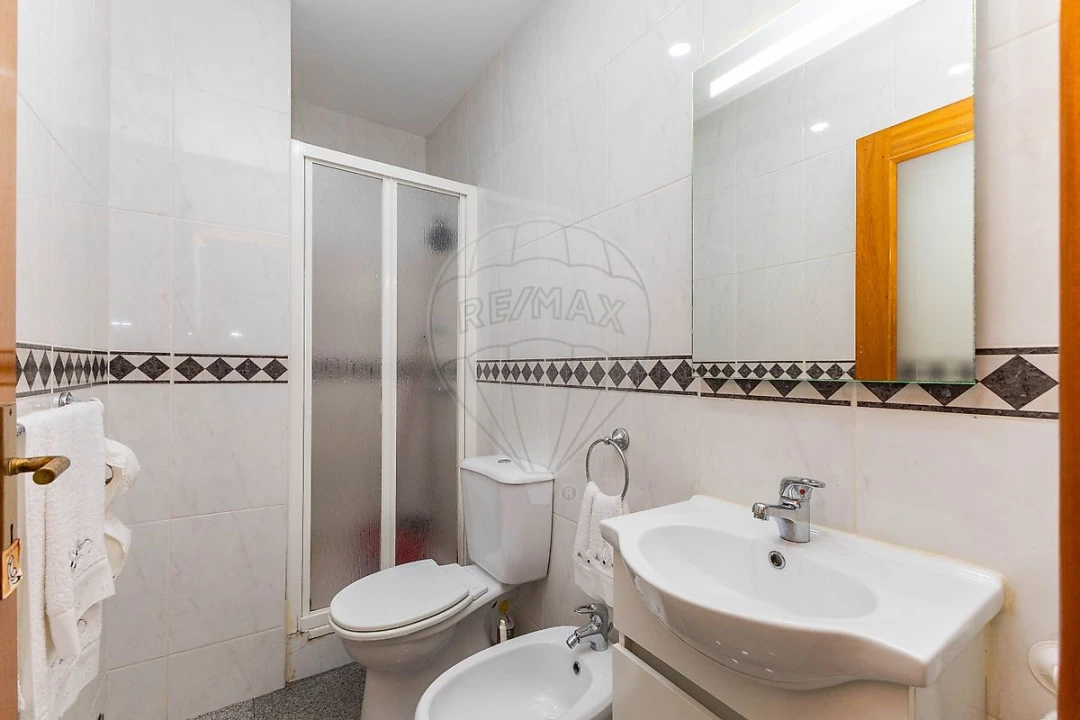 Apartamento T2 para Venda em São Felix da Marinha Foto 14