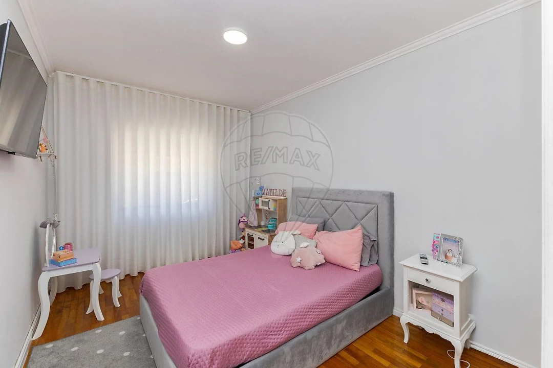 Apartamento T2 para Venda em Canelas Foto 12