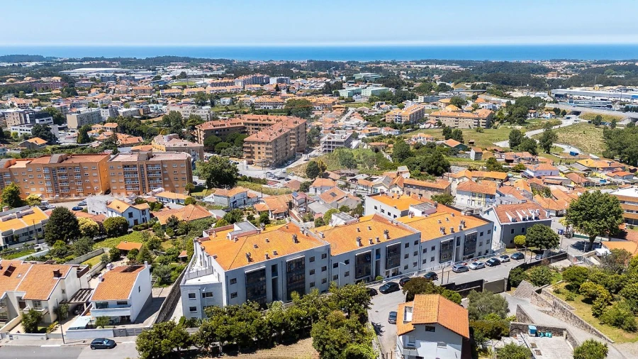 Apartamento T2 para Venda em Canelas Foto 6