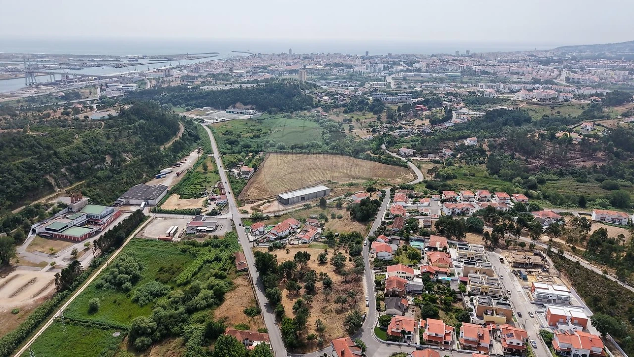 Moradia T3 para Venda em Tavarede Foto 4