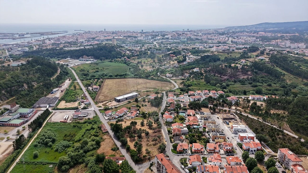Moradia T3 para Venda em Tavarede Foto 3