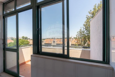 Apartamento T2 para Venda em Santo Antonio dos Olivais