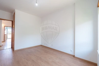 Apartamento T2 para Venda em Santo Antonio dos Olivais