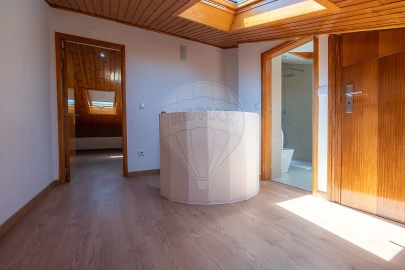 Apartamento T2 para Venda em Santo Antonio dos Olivais