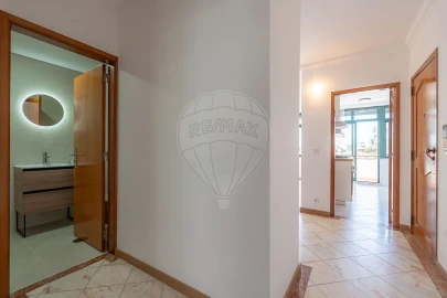 Apartamento T2 para Venda em Santo Antonio dos Olivais