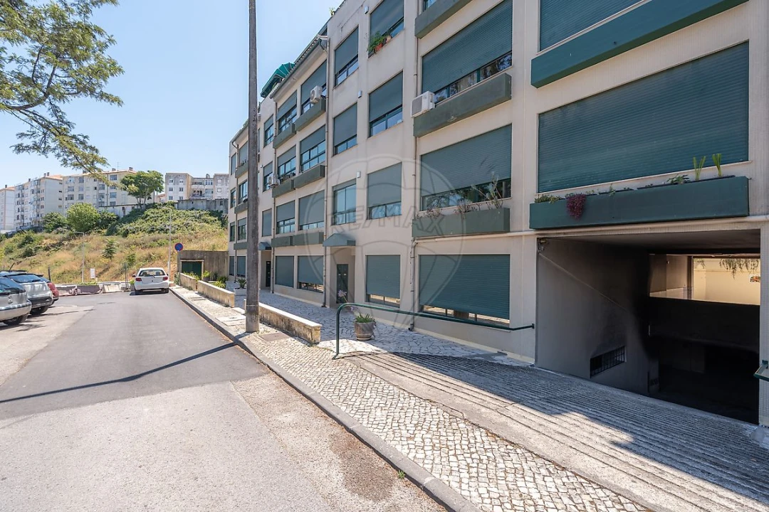 Apartamento T2 para Venda em Santo Antonio dos Olivais Foto 46